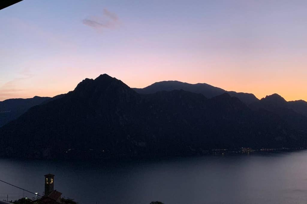Cozy House On Iseo Lake Fonteno Exteriör bild